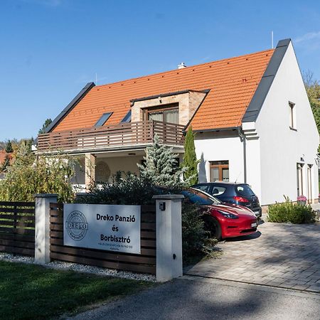 Győrújbarát Dreko Panzio & Borbisztro B&B 외부 사진