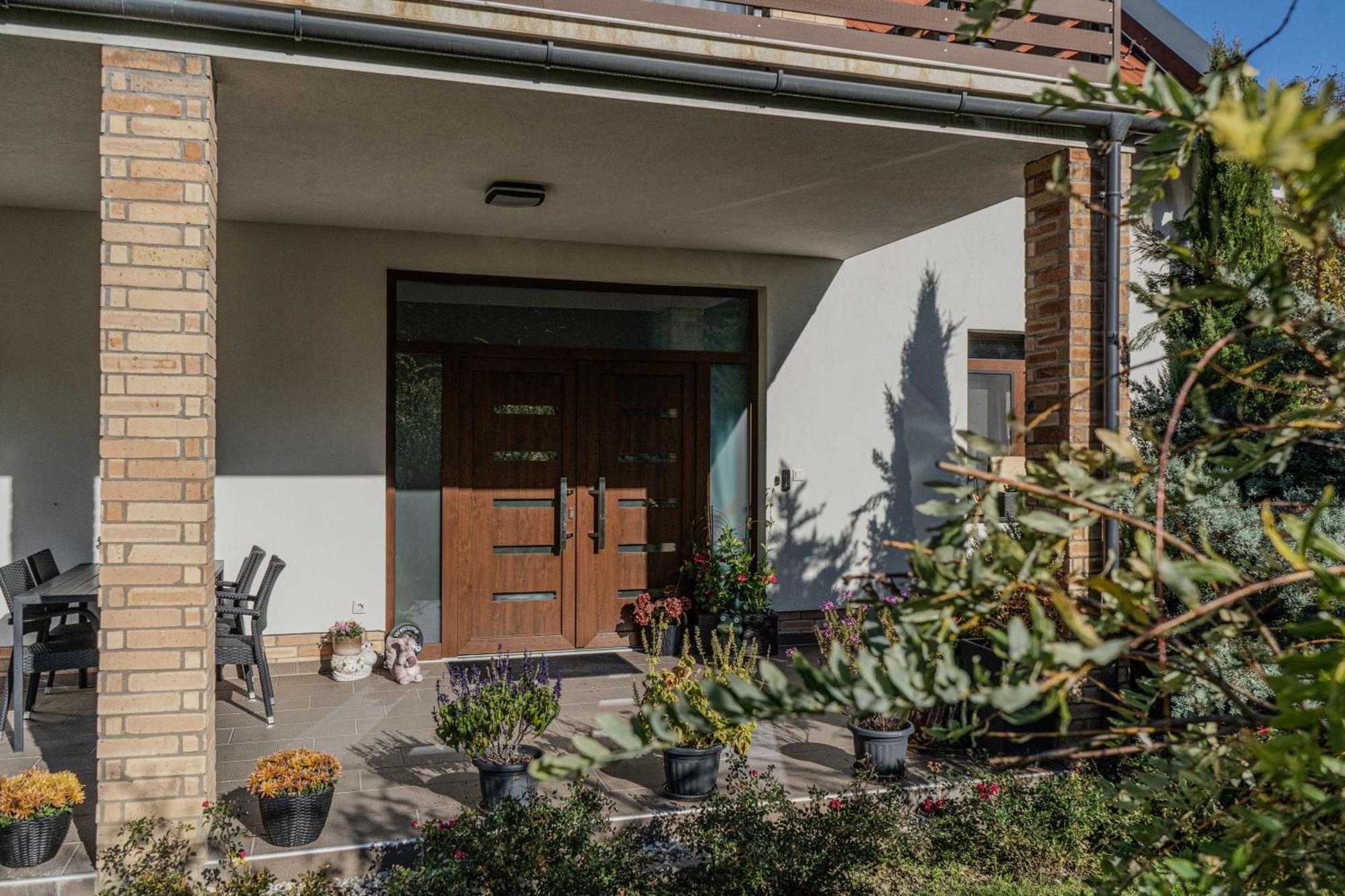 Győrújbarát Dreko Panzio & Borbisztro B&B 외부 사진