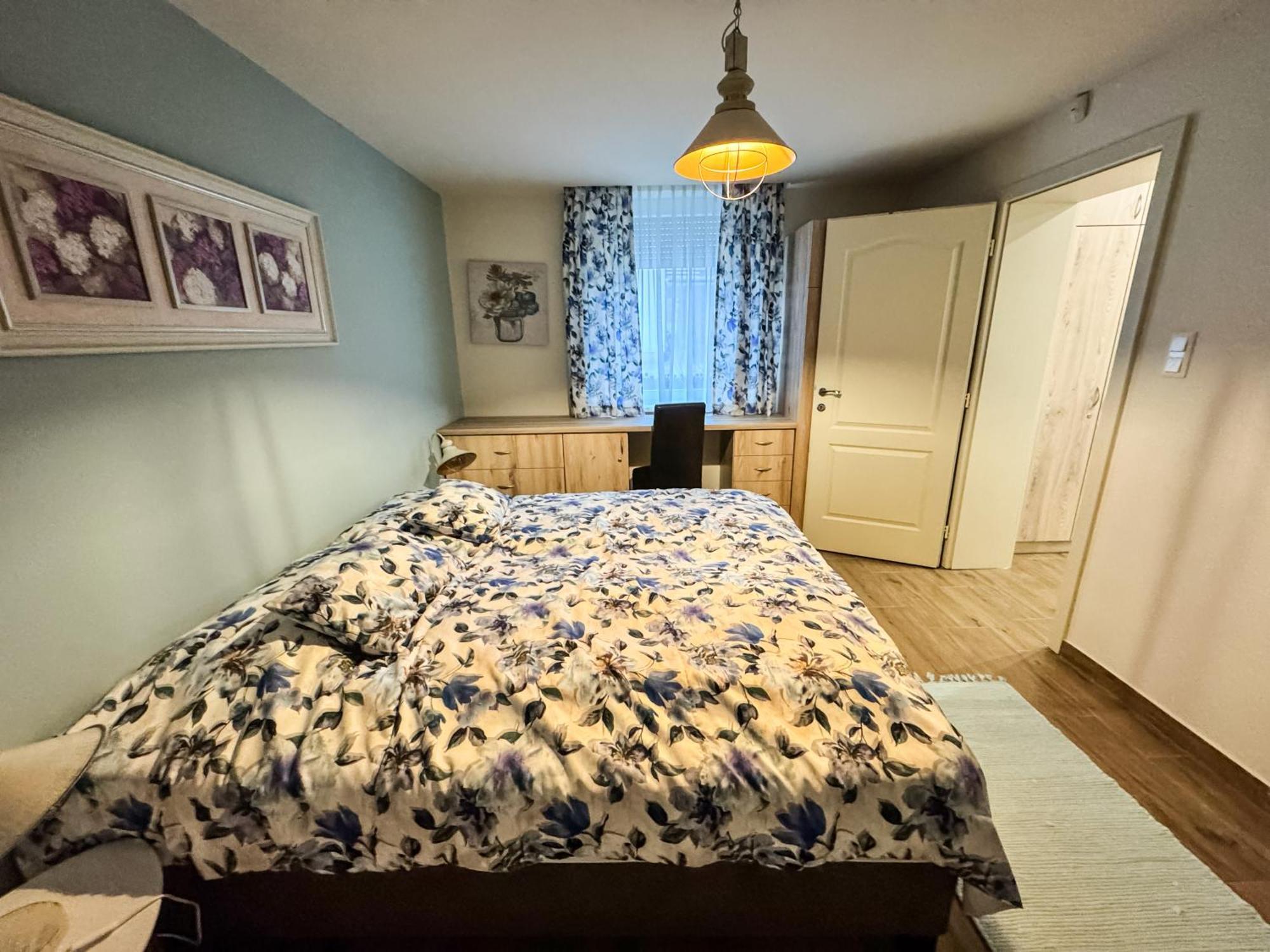 Győrújbarát Dreko Panzio & Borbisztro B&B 외부 사진