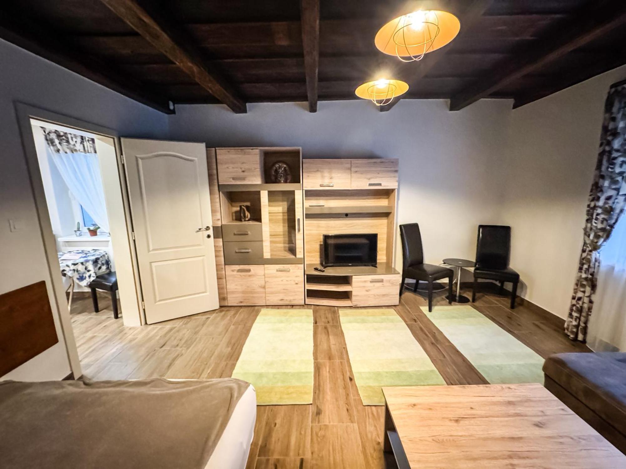 Győrújbarát Dreko Panzio & Borbisztro B&B 외부 사진