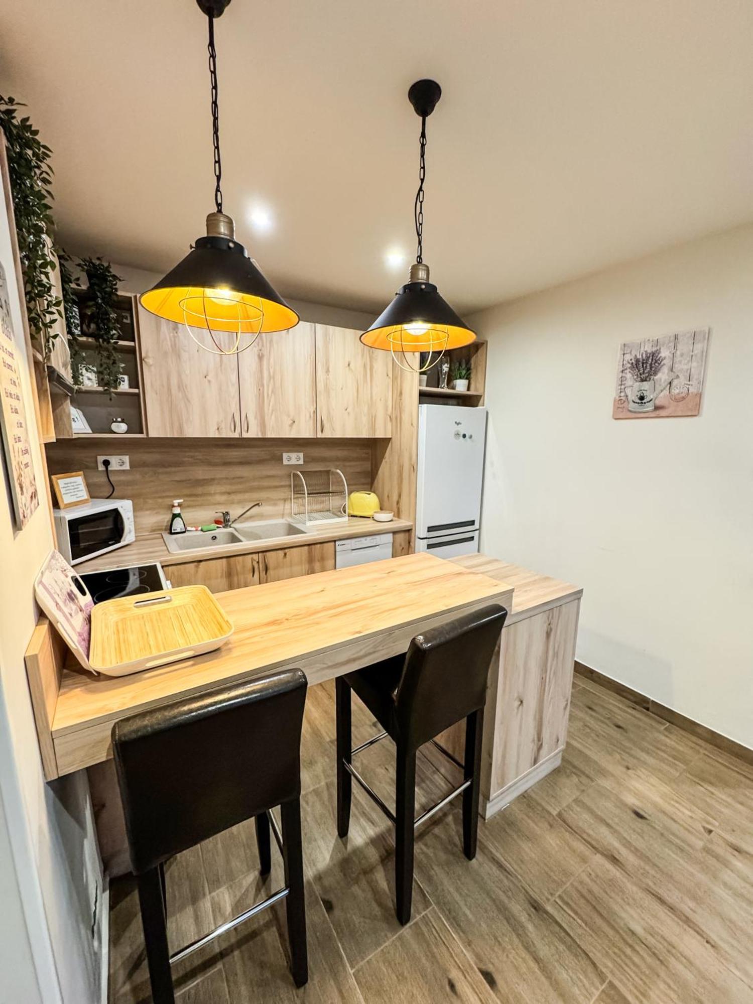 Győrújbarát Dreko Panzio & Borbisztro B&B 외부 사진